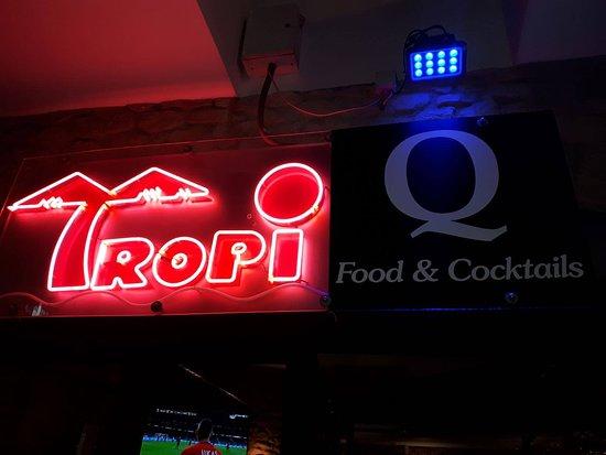Tropi Q Food and Cocktails